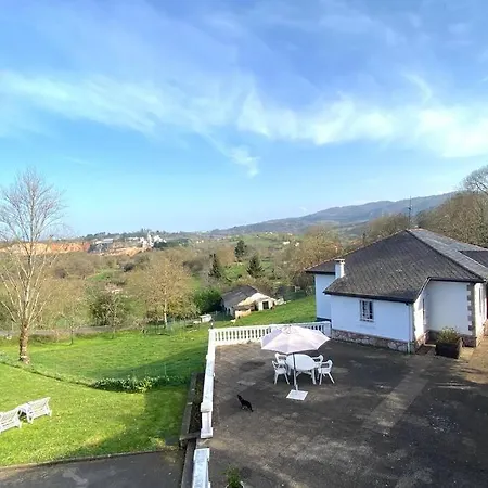 Semesterbostad La Costana - San Cucao De Llanera Aguera (Las Regueras, Asturias)